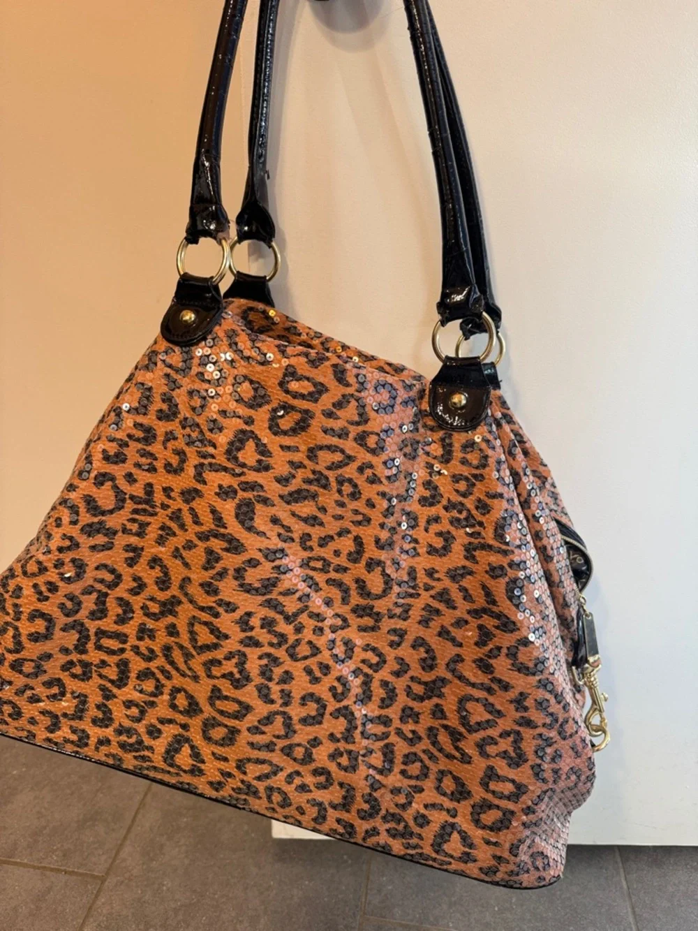 Betsy Johnson Leopard Print Sequin Weekender Bag with Black Handles - Picture 3 of 5